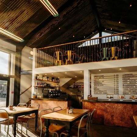 Creeksea Place Barns Burnham-on-Crouch Экстерьер фото